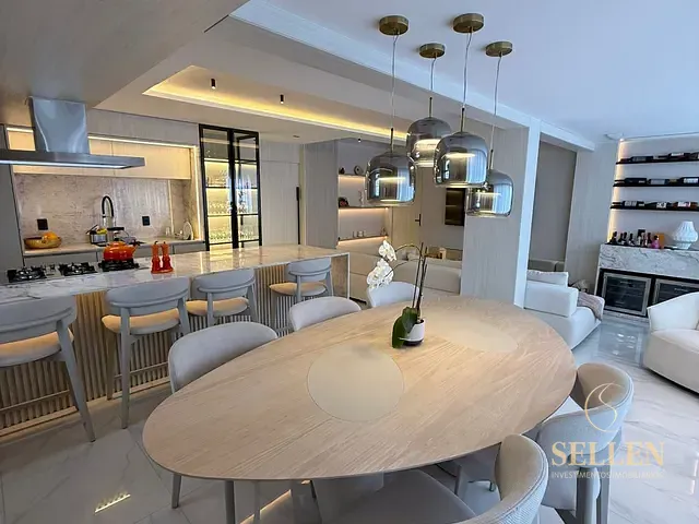 Apartamento com 118m² 2 quartos e 1 banheiro, à venda, no bairro Centro em Balneário Camboriú