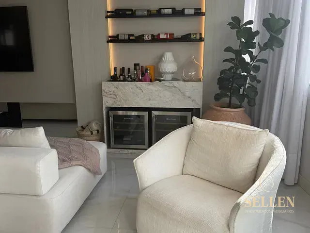 Apartamento com 118m² 2 quartos e 1 banheiro, à venda, no bairro Centro em Balneário Camboriú