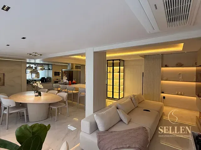 Apartamento com 118m² 2 quartos e 1 banheiro, à venda, no bairro Centro em Balneário Camboriú