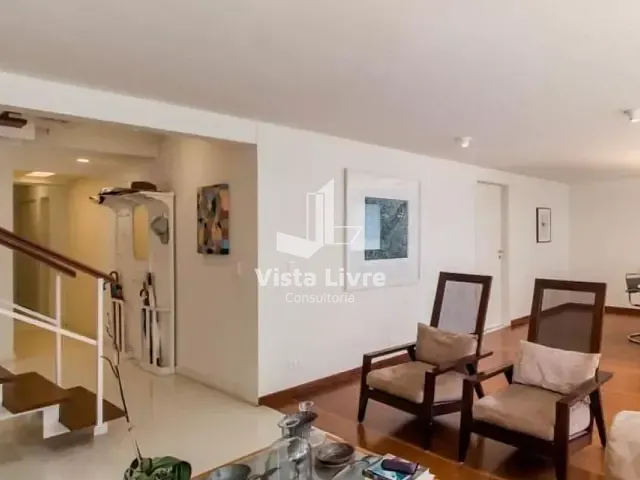 Cobertura / Penthouse com 300m² 3 quartos e 5 banheiros, à venda, no bairro Itaim Bibi em São Paulo