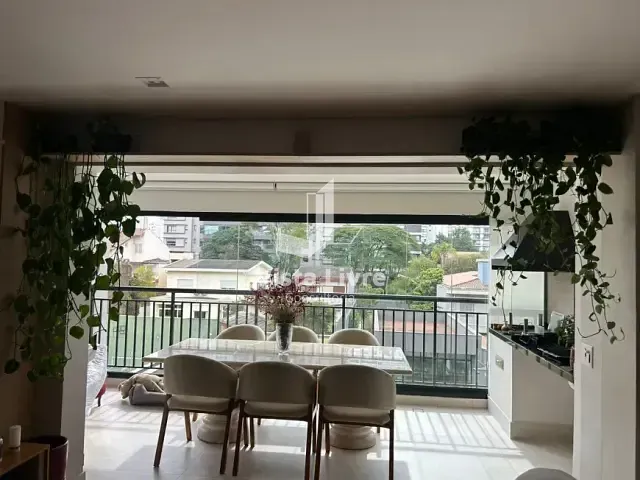 Apartamento com 130m² 2 quartos e 3 banheiros, à venda, no bairro Brooklin Paulista em São Paulo