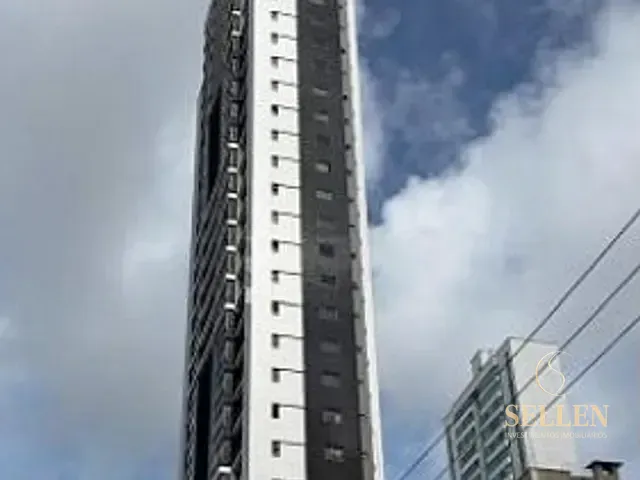 Apartamento com 198m² 3 quartos e 3 banheiros, à venda, no bairro Centro em Balneário Camboriú