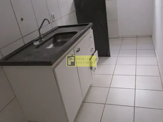 Apartamento 2 quartos e 2 banheiros, para alugar, no bairro Vila Maceno em São José do Rio Preto