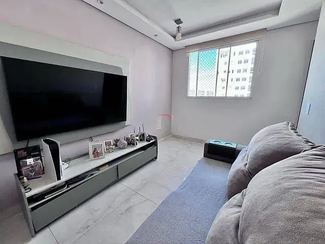 Apartamento 2 quartos e 1 banheiro, à venda, no bairro Cidade Industrial 2 em Londrina