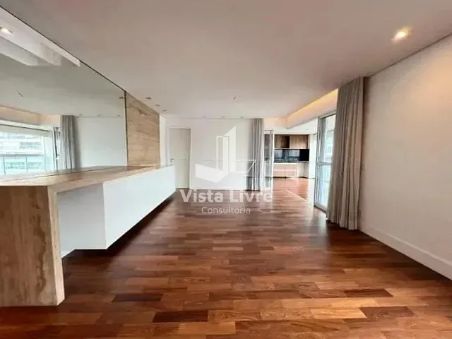 Apartamento com 210m² 4 quartos e 5 banheiros, à venda, no bairro Vila Olímpia em São Paulo