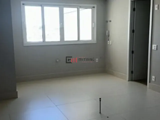 Apartamento 4 quartos e 6 banheiros, à venda, no bairro Bela Suiça em Londrina