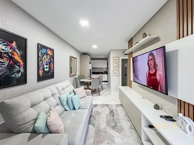 Apartamento com 78m² 2 quartos e 2 banheiros, à venda, no bairro Centro em Balneário Camboriú
