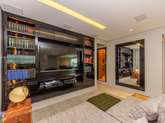 Apartamento com 198m² 3 quartos e 5 banheiros, à venda, no bairro Chácara Klabin em São Paulo