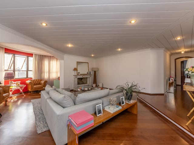 Apartamento com 252m² 4 quartos e 5 banheiros, à venda, no bairro Campo Belo em São Paulo