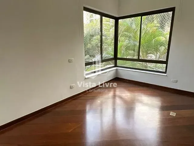 Apartamento com 197m² 3 quartos e 5 banheiros, à venda, no bairro Itaim Bibi em São Paulo