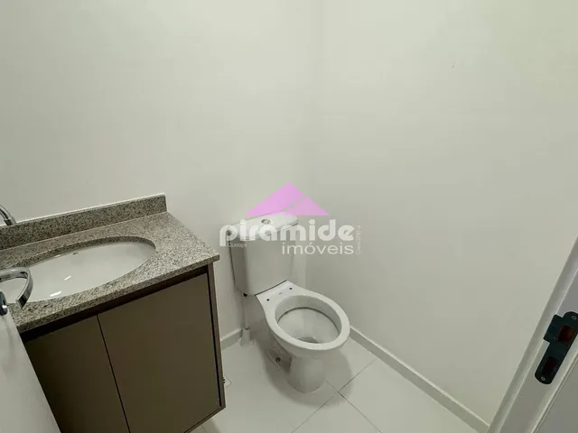 Apartamento com 68m² 2 quartos e 3 banheiros, para alugar, no bairro Loteamento Villa Branca em Jacareí