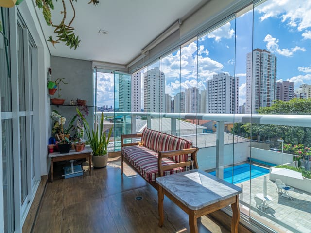 Apartamento com 245m² 3 quartos e 5 banheiros, à venda, no bairro Vila Hamburguesa em São Paulo