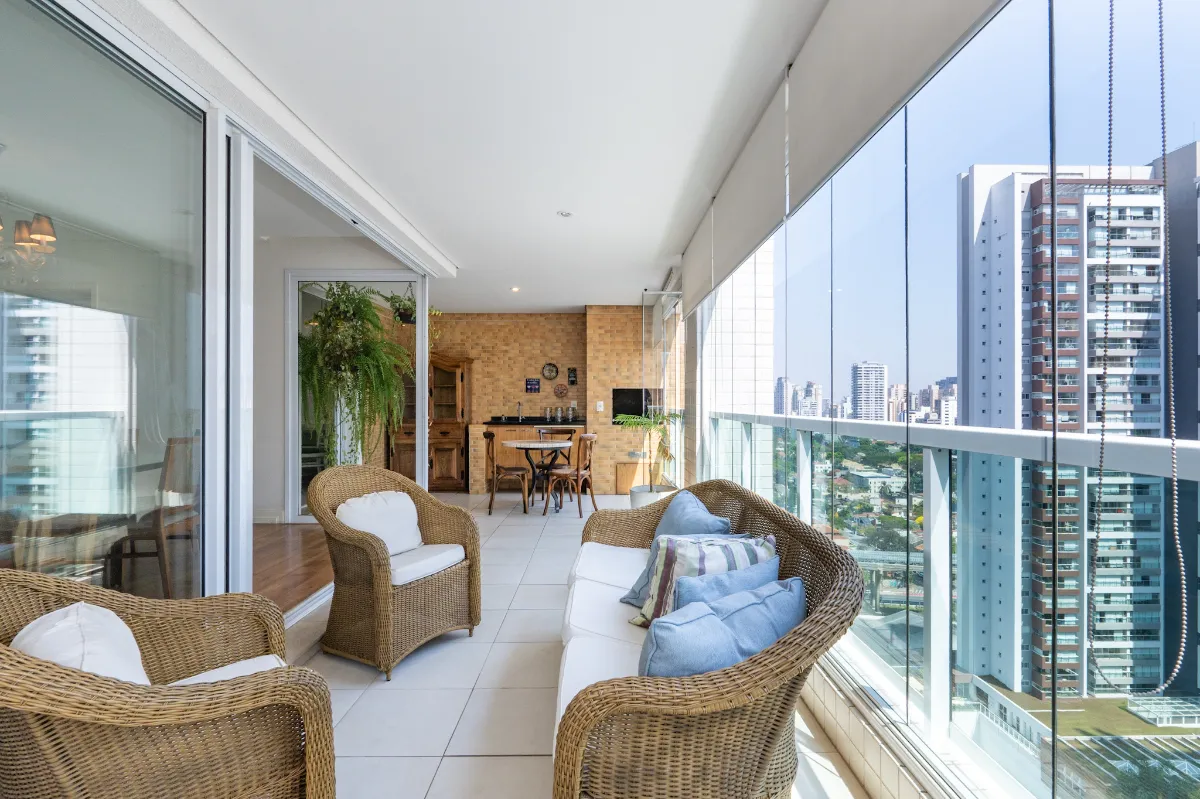 Apartamento para venda em Campo Belo com 3 quartos, sendo 3 suítes, 161m²
