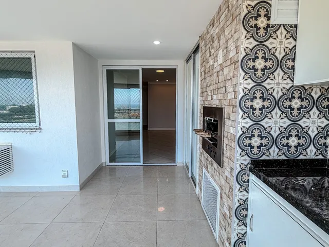 Apartamento 3 quartos e 2 banheiros, à venda, no bairro Imbetiba em Macaé