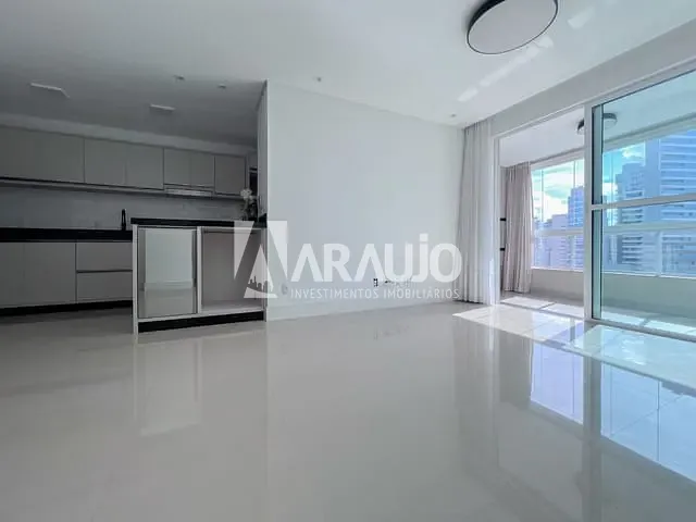 Apartamento 3 quartos e 3 banheiros, à venda, no bairro Centro em Itajaí