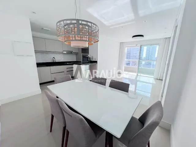 Apartamento 3 quartos e 3 banheiros, à venda, no bairro Centro em Itajaí