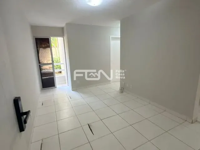 Apartamento 2 quartos e 1 banheiro, à venda, no bairro Caji em Lauro de Freitas