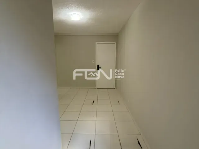 Apartamento 2 quartos e 1 banheiro, à venda, no bairro Caji em Lauro de Freitas