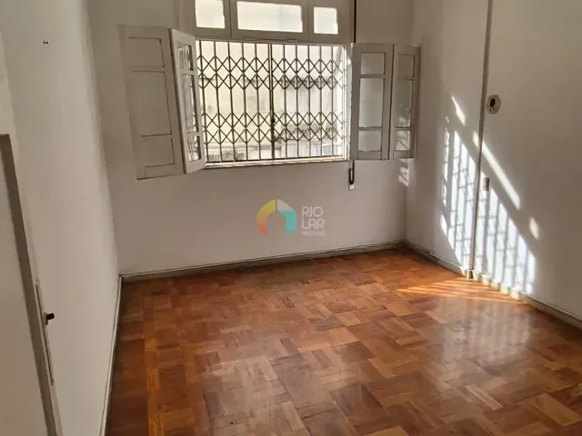 Apartamento com 117m² 3 quartos e 2 banheiros, à venda, no bairro Flamengo em Rio de Janeiro