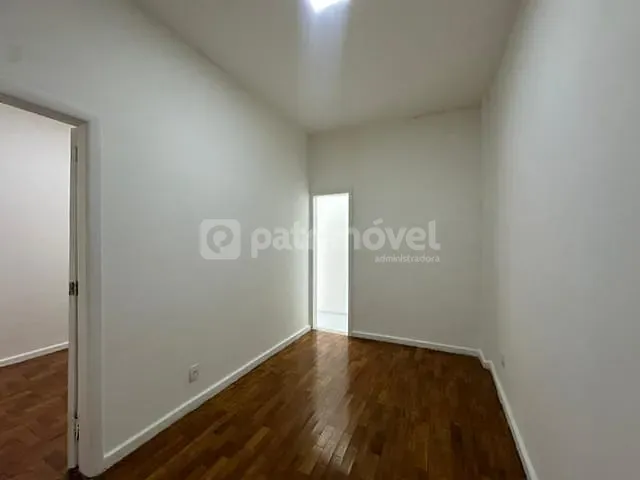 Apartamento 1 quarto e 1 banheiro, à venda, no bairro Leme em Rio de Janeiro