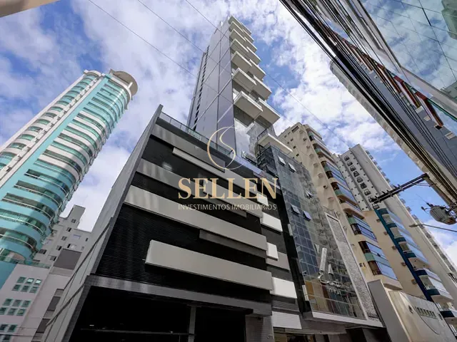Apartamento com 294m² 4 quartos e 5 banheiros, à venda, no bairro Centro em Balneário Camboriú