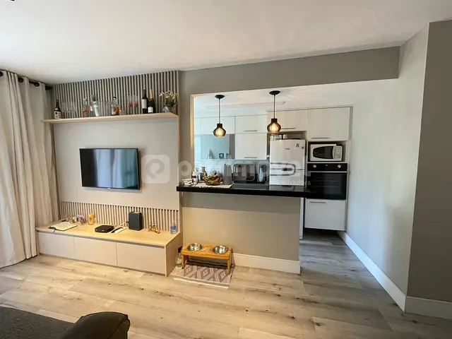 Apartamento com 65m² 2 quartos e 2 banheiros, para alugar, no bairro Recreio dos Bandeirantes em Rio de Janeiro
