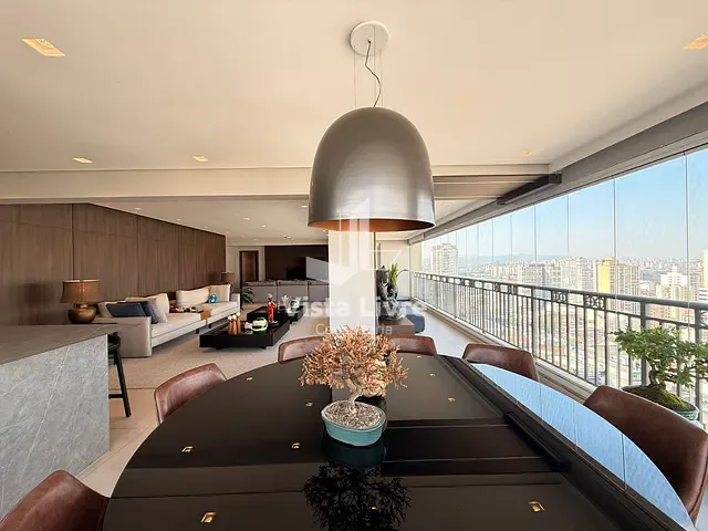 Apartamento com 223m² 3 quartos e 5 banheiros, à venda, no bairro Vila Romana em São Paulo