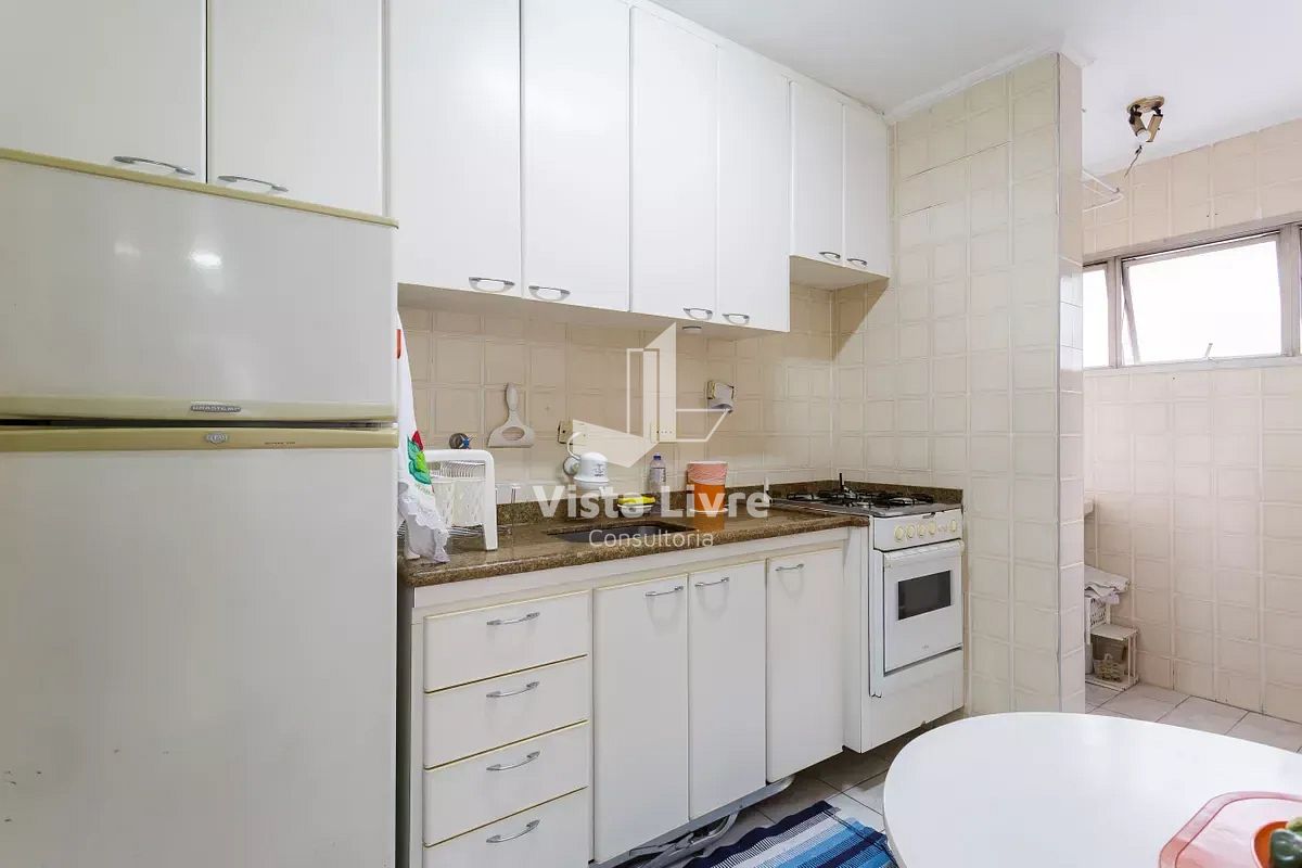 Apartamento à venda com 1 quarto, 45m² - Foto 11