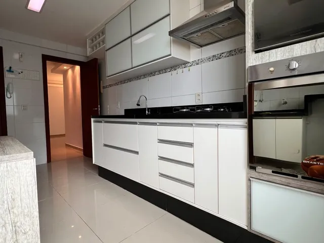Apartamento 3 quartos e 3 banheiros, para alugar, no bairro Glória em Macaé