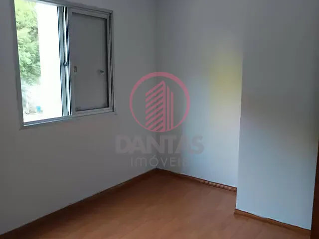 Apartamento 2 quartos e 1 banheiro, para alugar, no bairro São Pedro em Osasco