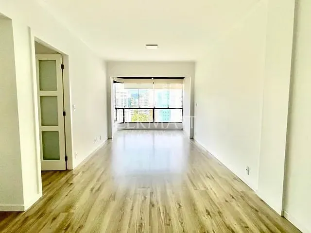 Apartamento 3 quartos e 2 banheiros, para alugar, no bairro Ponta Aguda em Blumenau