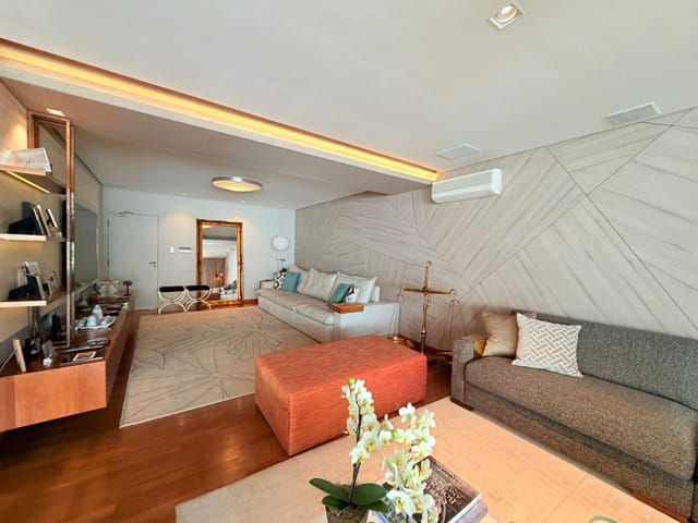 Apartamento com 290m² 4 quartos e 5 banheiros, à venda, no bairro Itaim Bibi em São Paulo