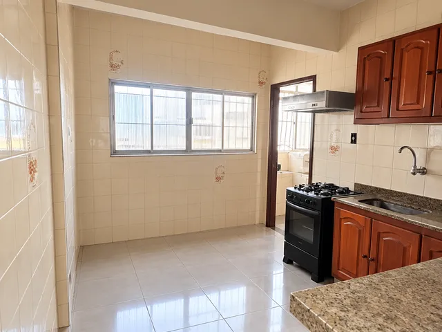 Apartamento 2 quartos e 2 banheiros, para alugar, no bairro Centro em Macaé