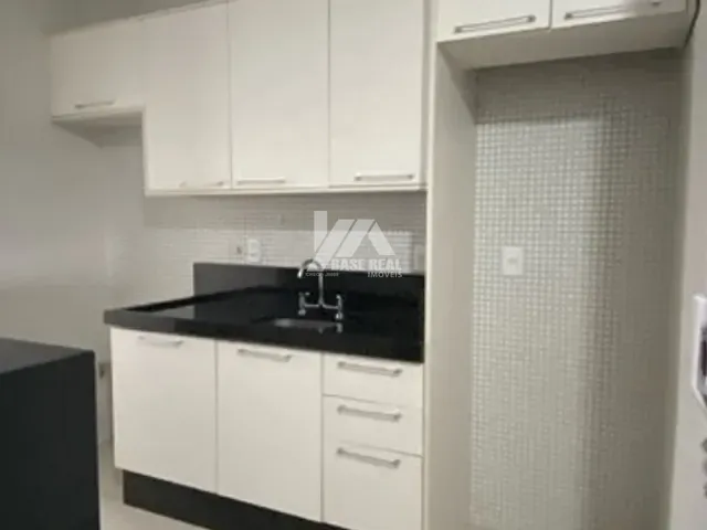 Apartamento 2 quartos e 1 banheiro, à venda, no bairro Centro em Ponta Grossa