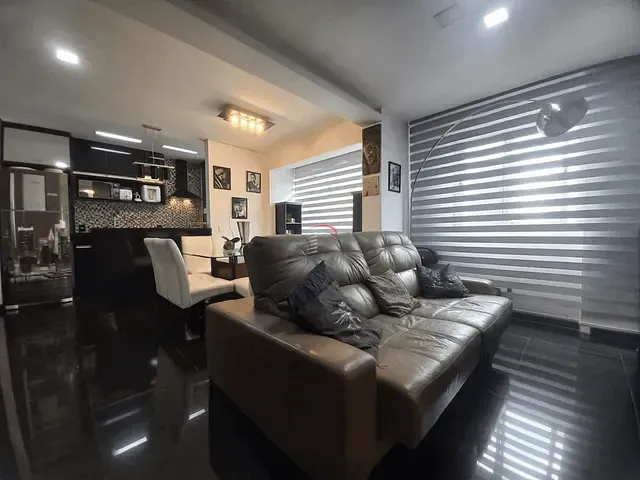 Apartamento com 93m² 2 quartos e 1 banheiro, à venda, no bairro Gleba Fazenda Palhano em Londrina