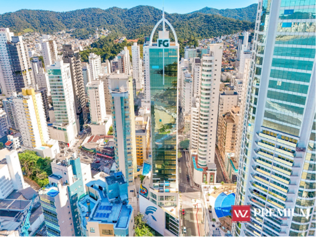 Apartamento 4 quartos e 5 banheiros, à venda, no bairro Pioneiros em Balneário Camboriú
