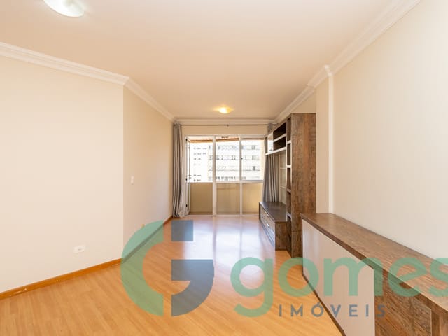 Apartamento 3 quartos e 4 banheiros, para alugar, no bairro Água Verde em Curitiba