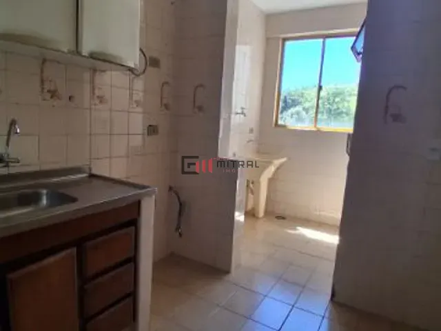 Apartamento 3 quartos e 1 banheiro, à venda, no bairro Cláudia em Londrina