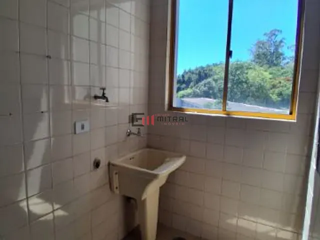 Apartamento 3 quartos e 1 banheiro, à venda, no bairro Cláudia em Londrina