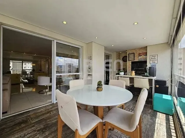 Apartamento 3 quartos e 5 banheiros, à venda, no bairro Santa Teresinha em São Paulo