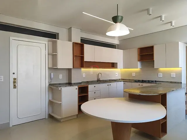 Apartamento com 212m² 3 quartos e 3 banheiros, à venda, no bairro Centro em Londrina