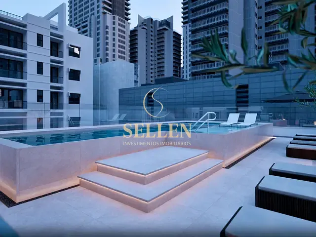 Apartamento com 305m² 4 quartos e 6 banheiros, à venda, no bairro Centro em Balneário Camboriú