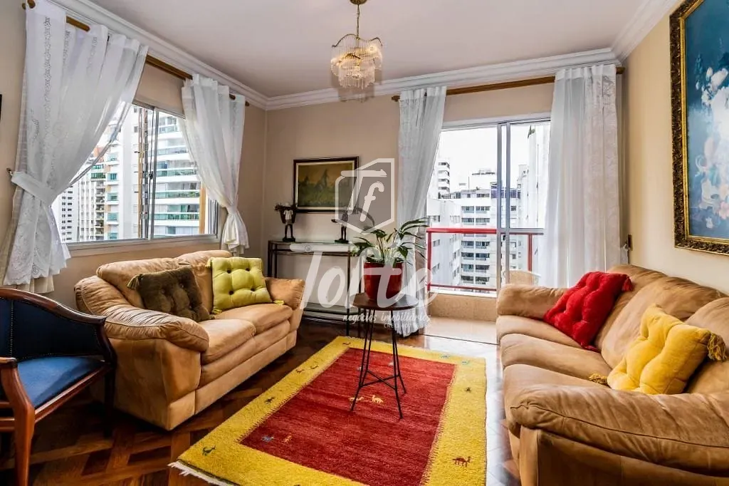 Apartamento, 4 quartos, 131 m² - Foto 4