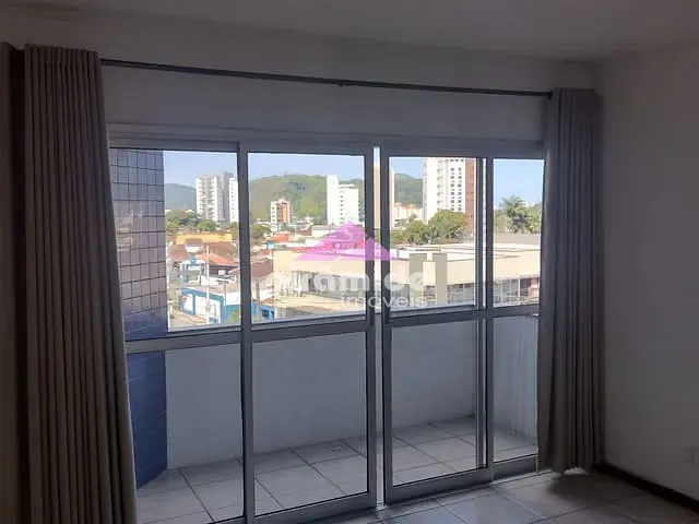 Apartamento com 174m² 2 quartos e 2 banheiros, à venda ou para alugar, no bairro Centro em Caraguatatuba