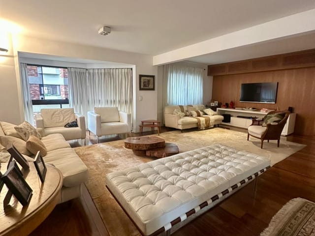Apartamento com 421m² 3 quartos e 4 banheiros, à venda, no bairro Vila Nova Conceição em São Paulo