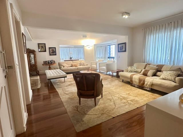 Apartamento com 421m² 3 quartos e 4 banheiros, à venda, no bairro Vila Nova Conceição em São Paulo