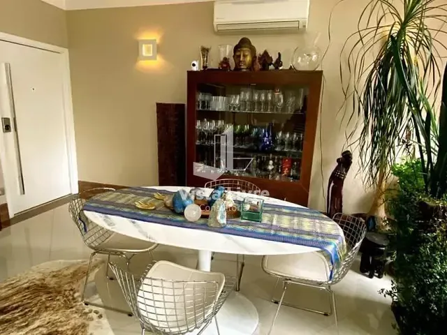 Apartamento com 200m² 2 quartos e 3 banheiros, à venda, no bairro Jardim Paulista em São Paulo