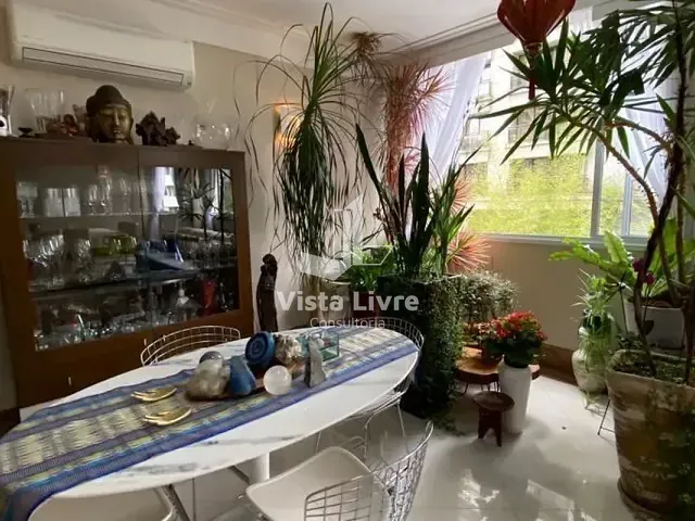 Apartamento com 200m² 2 quartos e 3 banheiros, à venda, no bairro Jardim Paulista em São Paulo