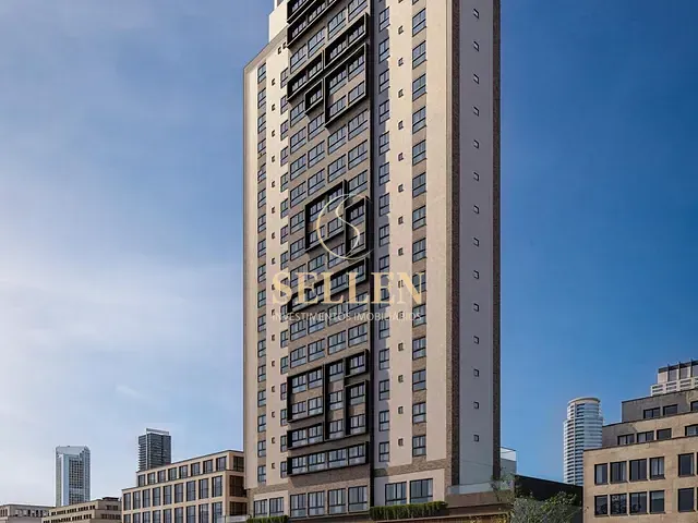 Apartamento com 270m² 4 quartos e 4 banheiros, à venda, no bairro Pioneiros em Balneário Camboriú