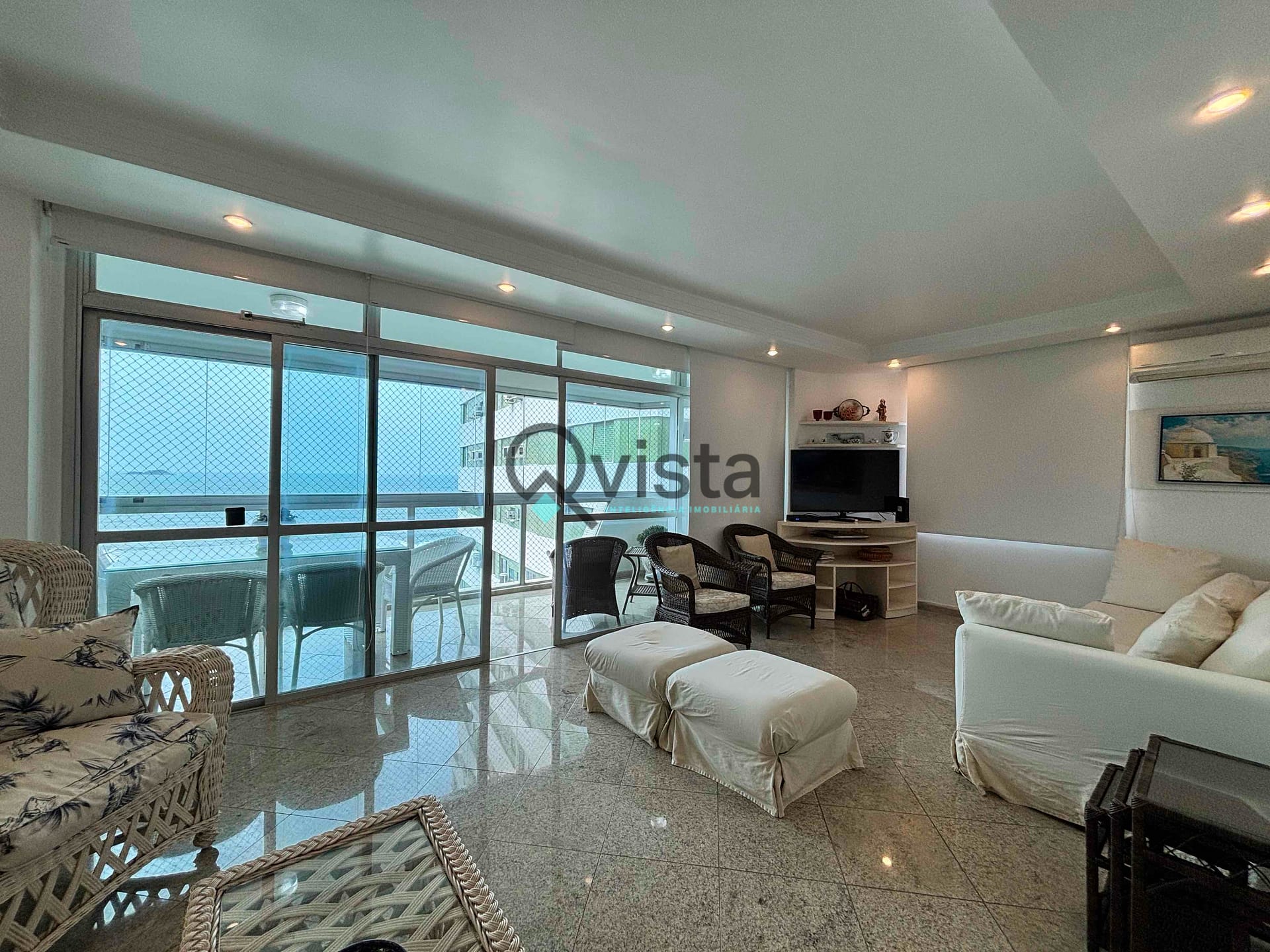 Apartamento à venda com 3 quartos, 145m² - Foto 9